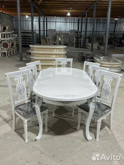 Стол и Стулья