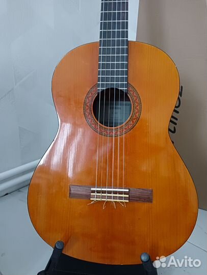 Классическая гитара yamaha c40