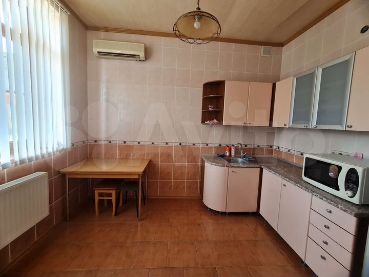Торговая площадь, 150 м²