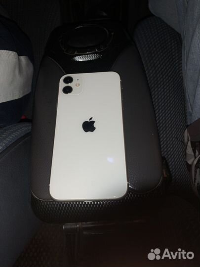 Продам iPhone 11