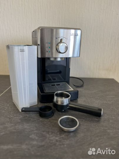 Кофеварка рожковая gaggia viva deluxe