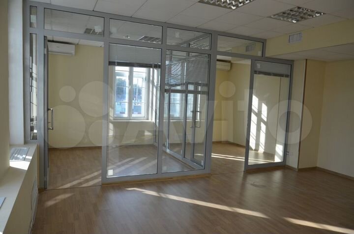 Здание на Лужнецкой наб. 10Б, площадь 869 м²