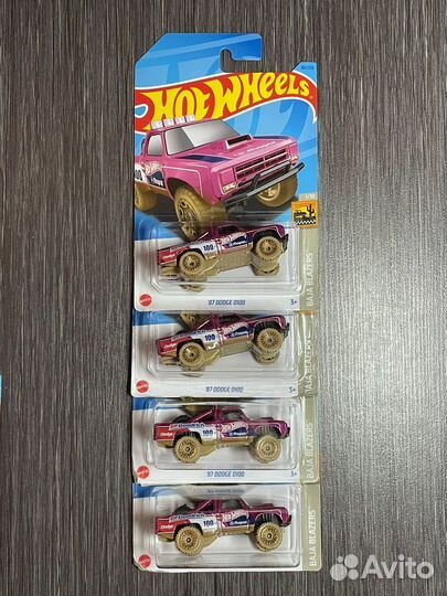 Hot wheels case L