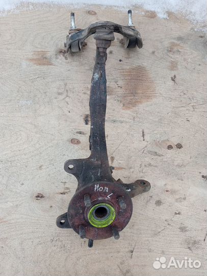 Кулак поворотный передний левый Honda Civic 6