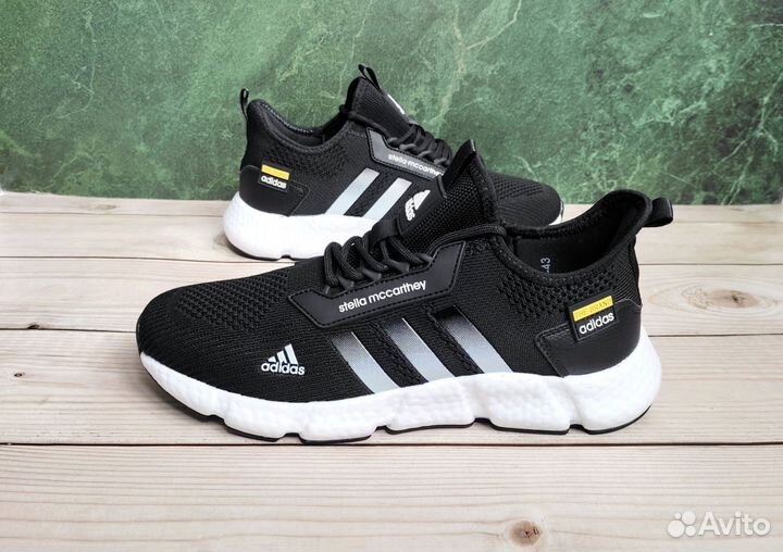 Кроссовки adidas