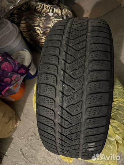 Pirelli Sottozero Winter 240 225/45 R18