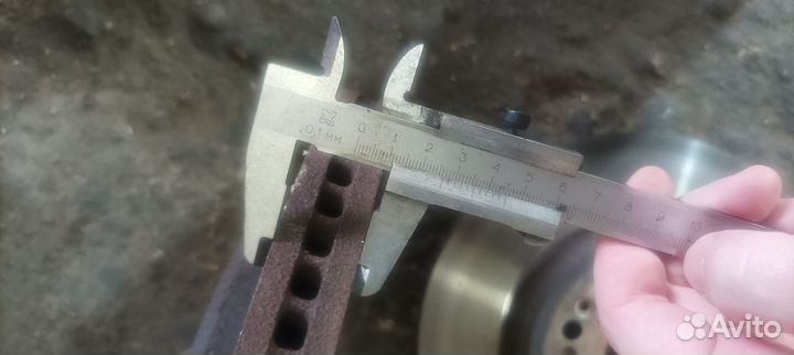 Пара тормозных дисков Toyota Celsior UCF20