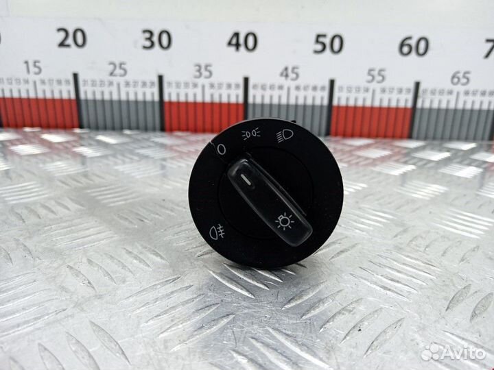 Переключатель света Volkswagen Golf 5 2007