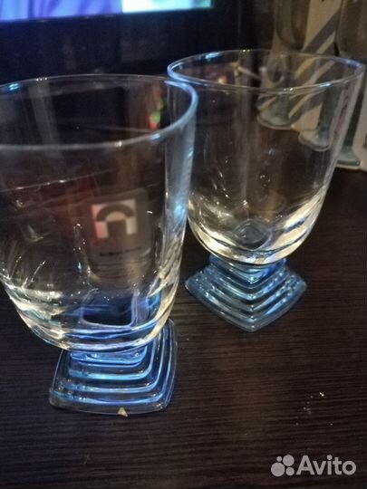 Бокалы и креманки