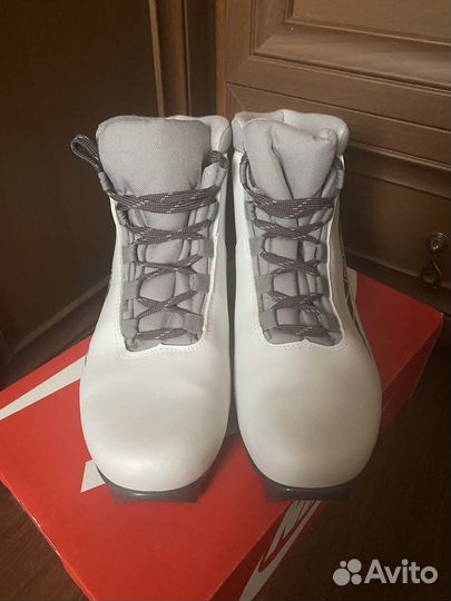 Лыжные ботинки inovik