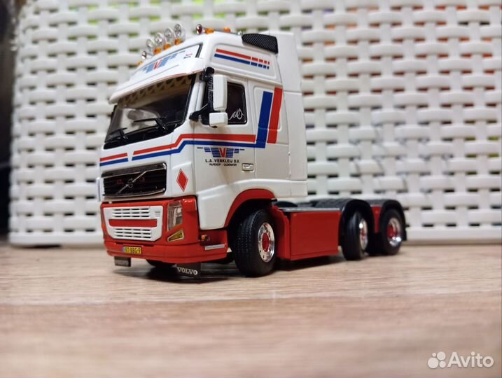 Volvo fh3 Globetrotter Xl, WSI, 1/50