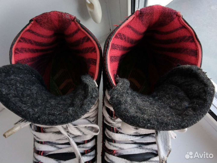 Хоккейные коньки р-р 36