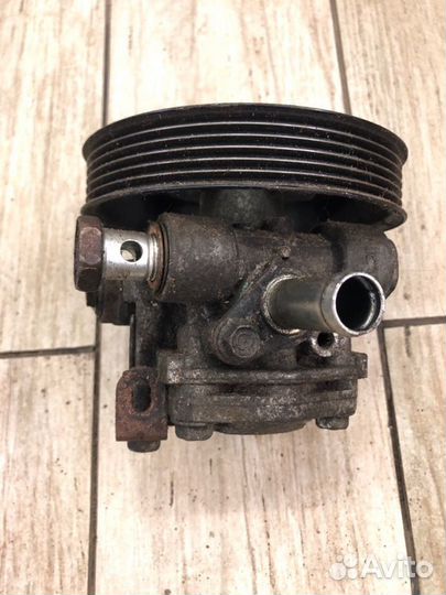 Насос гур Mitsubishi Outlander XL 2.4 2008