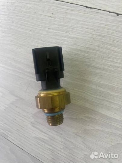 Датчик давления масла ISX EGR