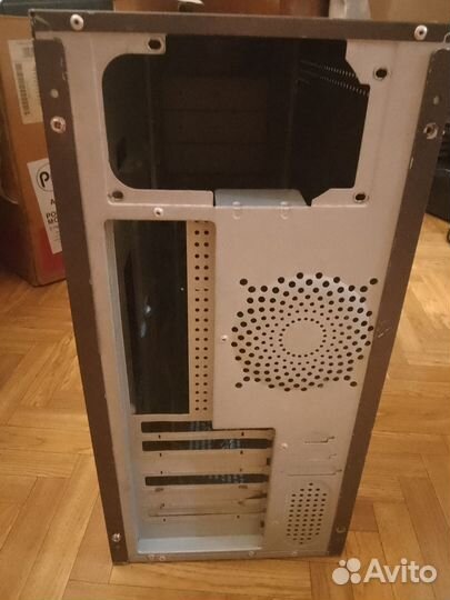 Корпус для пк gigabyte