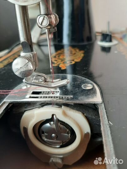 Швейная машина Подольск с электроприводом