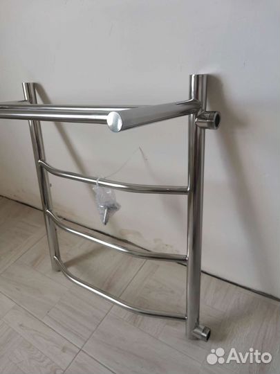 Полотенце сушитель водяной