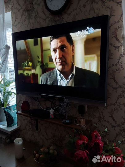 Телевизор плазма panasonic