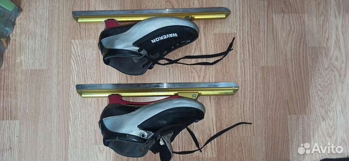 Конькобежные коньки