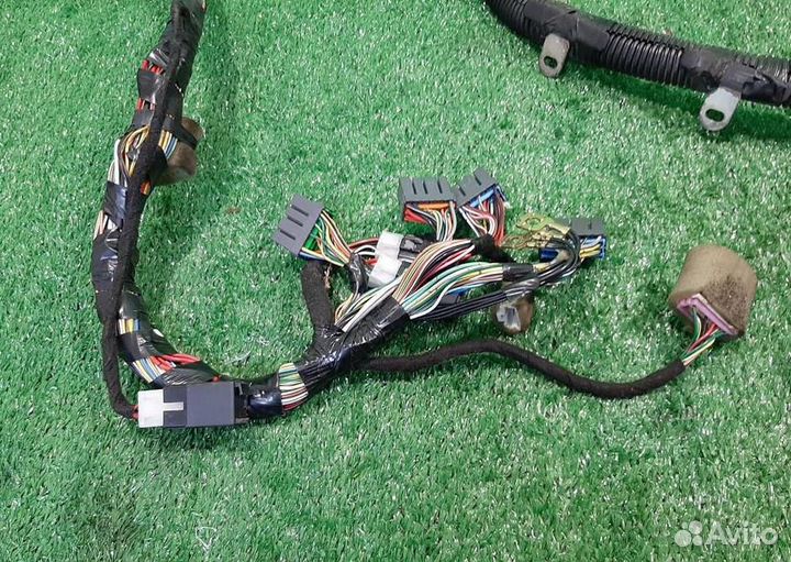 Жгут проводки двигателя Mitsubishi Carisma 2003