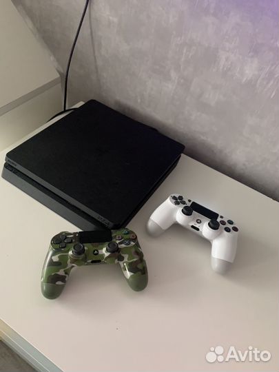 Sony PS4 slim
