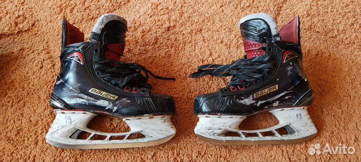 Хоккейные коньки bauer