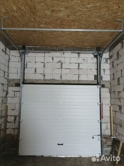 Секционные ворота для гаража
