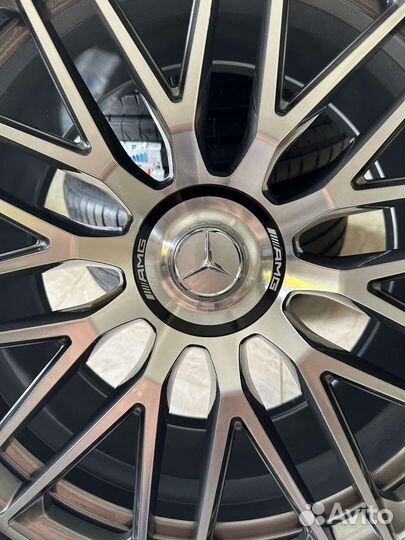 Разнoширoкие колеcа R23 нa Mercedes Benz GLS AMG
