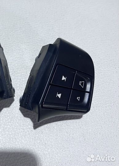 Кнопки мультимедии в руль Volvo c30/s40/v50