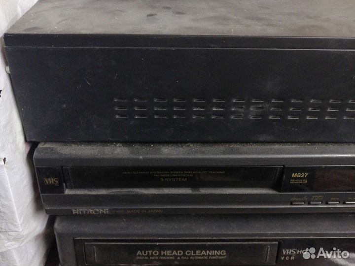 Hitachi M827 видеомагнитофон