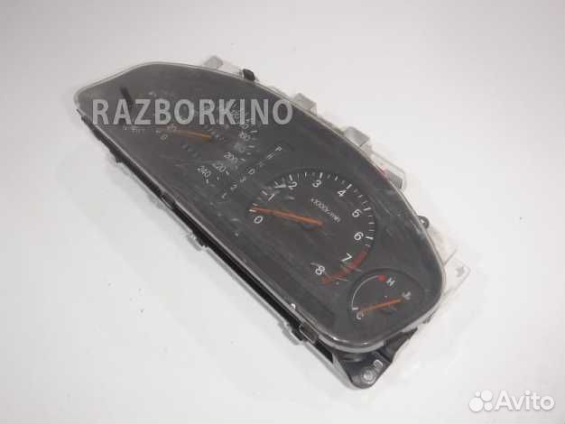 Панель приборов MR308816