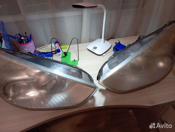 Фары на Ford S max 1 поколение