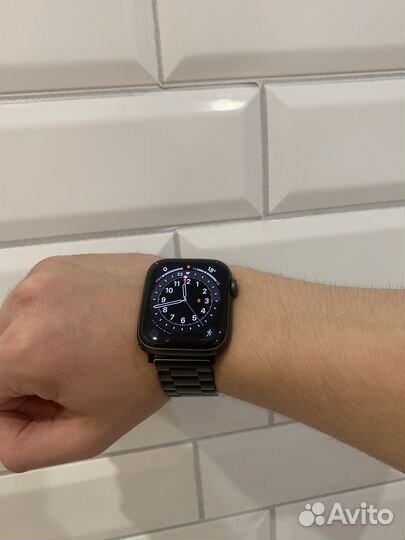 Apple Watch SE 44mm (gen1)