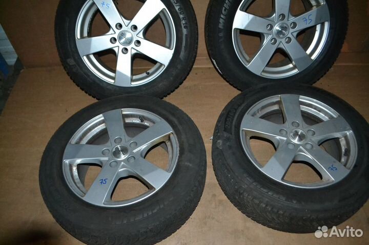 Диски бу R16 с всесезонными шинами 205 60 16