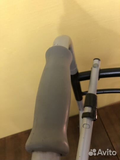 Ходунки для взрослых на колесах