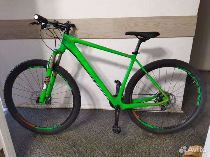 Cube Reaction SL Carbon 29 на осях 10,4 кг