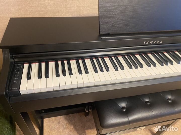 Цифровое пианино Yamaha CLP-525B Clavinova