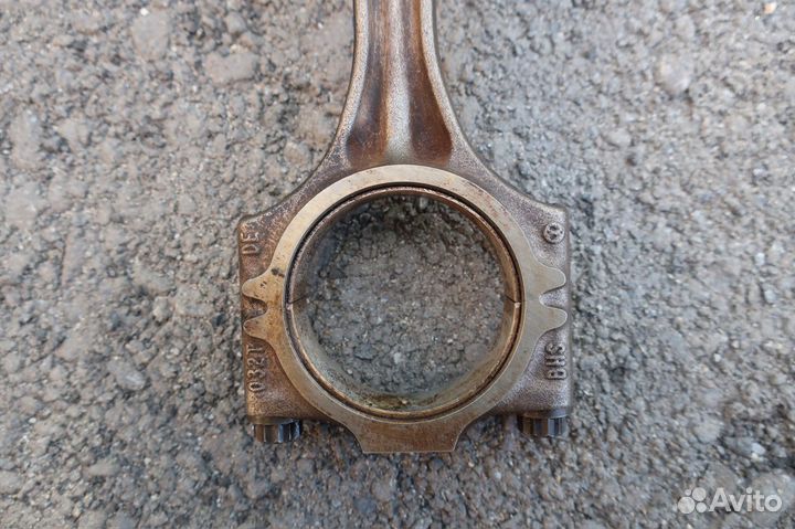 Поршень с шатуном VW Polo MK4 1,4 - Skoda Fabia