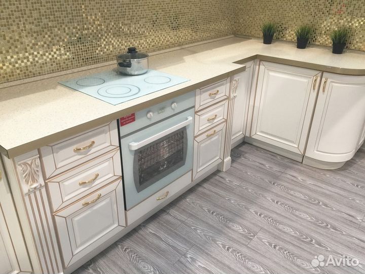 Кухня под заказ от фабрики