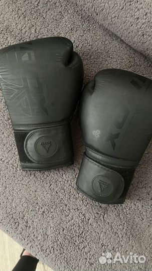 Боксерские перчатки 14 oz