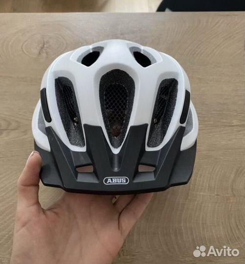 Велошлем женский