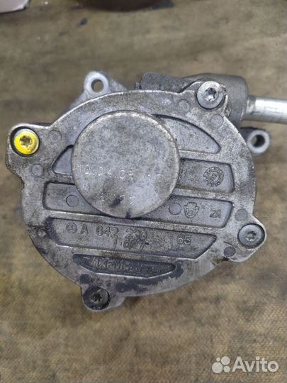 Вакуумный насос Mercedes ml W164