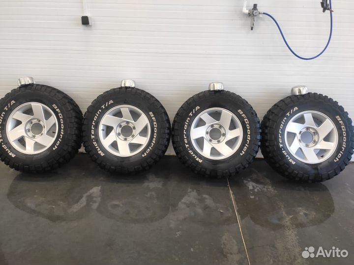 Bfgoodrich Mud-Terrain T/A 245/75 R16