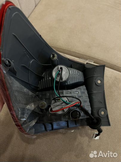 Фонарь задний правый kia rio 3 хэтчбек