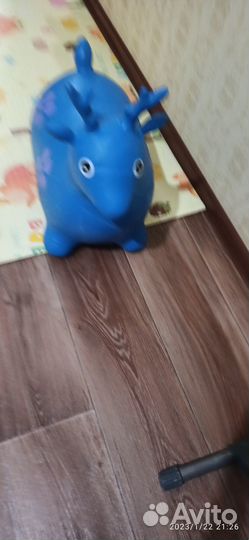 Игрушка прыгун ослик