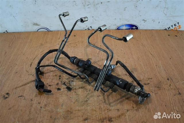 Топливная рейка Toyota Avensis универсал 1CD-FTV