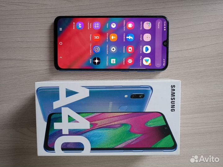 Samsung Galaxy A40, 4/64 ГБ