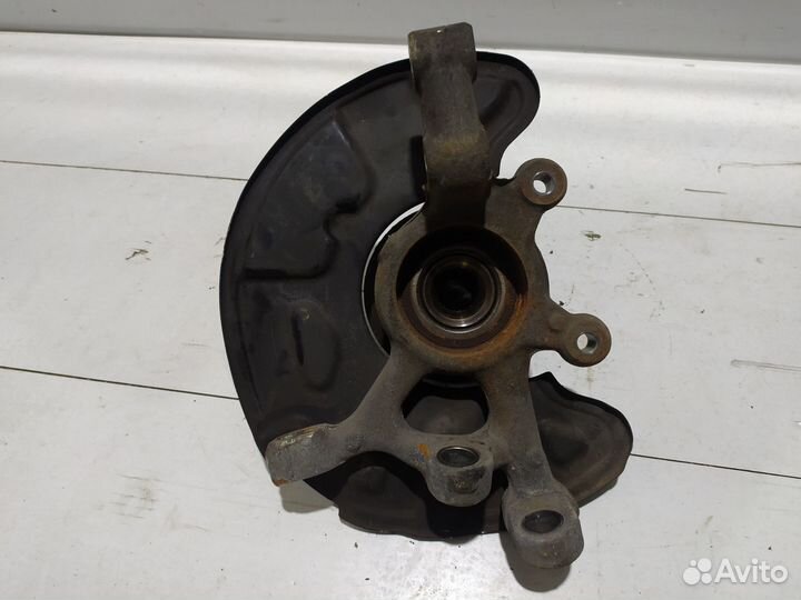 Цапфа/кулак поворотный передний правый Mercedes-Be