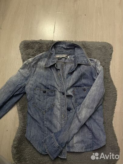 Джинсовая куртка levis