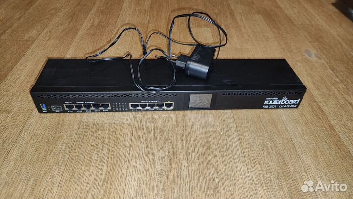 Mikrotik rb3011uias-rm